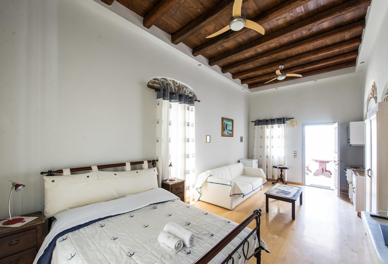 Thomas Villas On The Beach Katapola Exterior foto